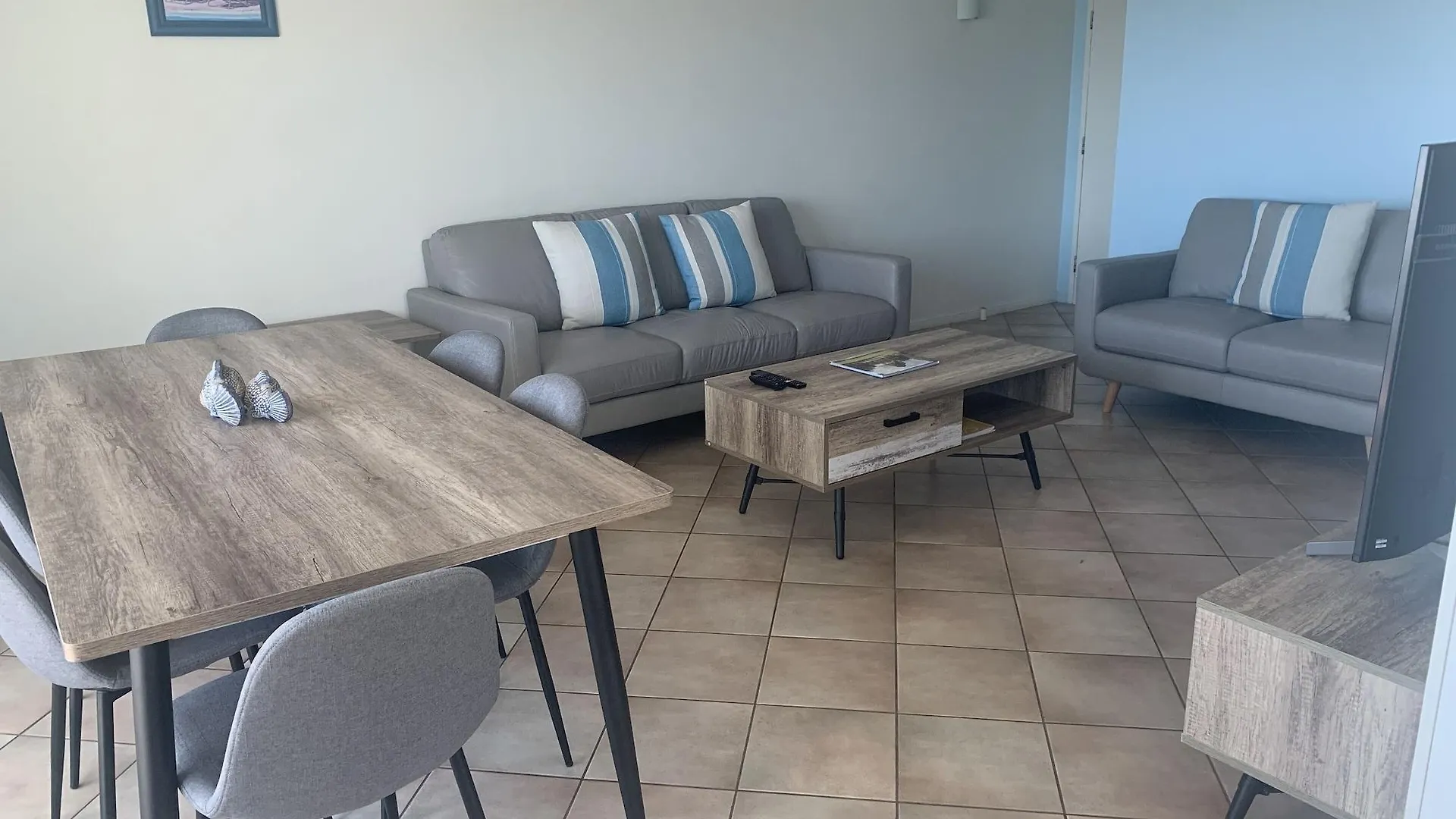 Beachfront Towers Sunshine Coast Apartment